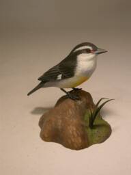 Bananaquit Original Wood Carving Bird - thumbnail 1