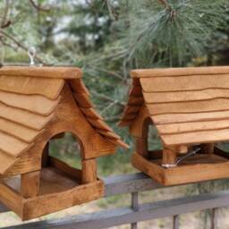 Rustic Wooden Hanging Bird Feeder - Outdoor Feeding Station - thumbnail 2