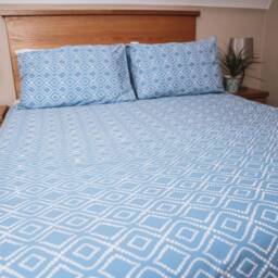 Pure Cotton Reversible Bedding Set, Block Printed Indian Coastal Blue Duvet Cover With Pillowcases, Lightweight, Breathable Bed Linen - thumbnail 2