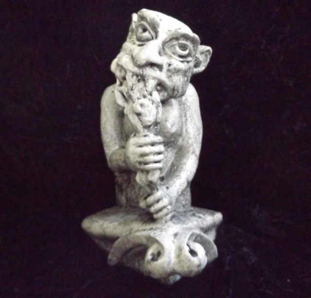 Gargoyle Bone Eater Large Notre Dame Statue Gothic Medieval Renaissance Black Brown Fantasy Indoor Outdoor Patio Garden Castle Decoration - image 1