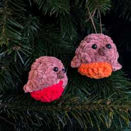 Handmade Crochet Robin Christmas Tree Ornament Chunky Plush Decor - thumbnail 4