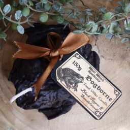 Gothic Black Toad Candle, Witches Familiar Gift, Frog Lover Unique Cottage Gift For Her - thumbnail 4