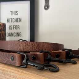 Handmade Antique Brown Leather Curtain Tie Back 3/4 Inch With Trigger Hook Fixing - thumbnail 4