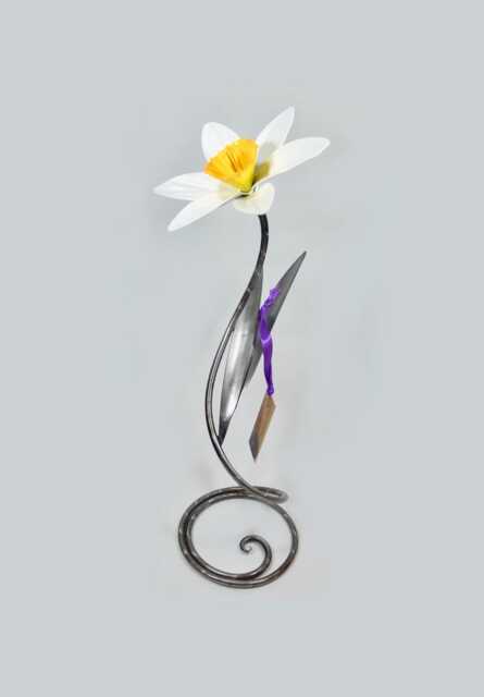 Handmade Daffodil Flower Sculpture Metal Yellow Or White St David's Day Gift Welsh Wedding Present Ornament For Anniversary Romantic Love - image 1
