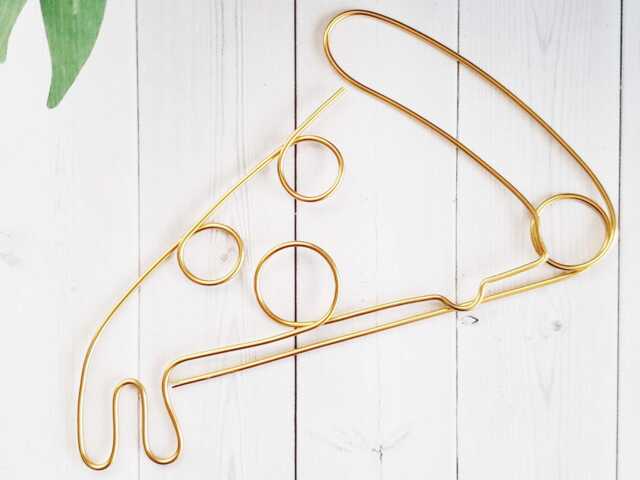 Wire Pizza Slice Sculpture Melting Cheese Pepperoni Piece Pie Lover Gift Sign Wall Hanging Continuous Line Decoration Decor Art Gold Metal - image 1