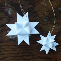 Upcycled Rustic Christmas, Danish Paper Folded Star Ornaments, 12 Pak White, Christmas Tree Decoration, Eco-Friendly Home Decor - thumbnail 2