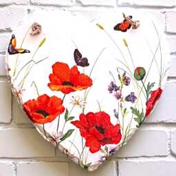 Hand-Painted Slate Poppy Heart Floral Wall Hanging, Memorial Plaque - thumbnail 2