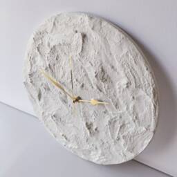 "White Textured Concrete Wall Clock With Gold Hands - " - thumbnail 4
