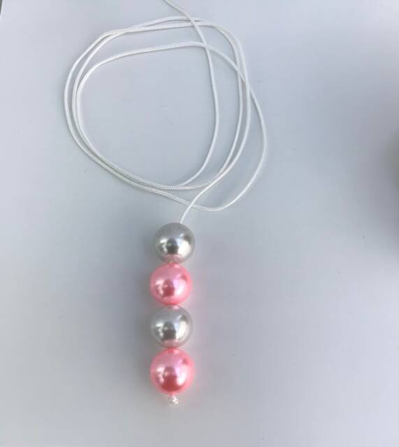 Light Pull Pink/White Pearl Bead Handle - image 1