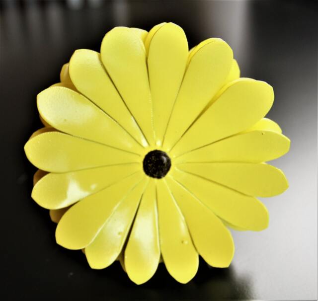 Metal Daisy, Flower, Yellow Birthday Gift, Steel Bridesmaid Wedding, 11Th Anniversary, 6Th Anniversary - image 1