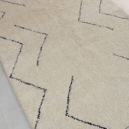 Authentic Moroccan Rug, Cream & Black Berber Patterns, Beni Ourain Carpet, Floor Seating, Bohemian Woven Wool - thumbnail 3