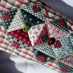 Handcrafted Quilted Christmas Stockings Burlap Hearts, Vintage Theme - Set Of 2 - thumbnail 2