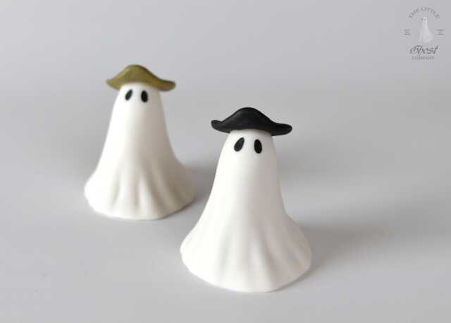Spooky Ghost Sculpture Ceramic Pirate With Hat - image 1
