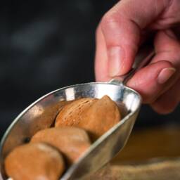 Ceramic Almonds Handmade Realistic - 5 Pcs Natural Size, Kitchen Decor - thumbnail 2