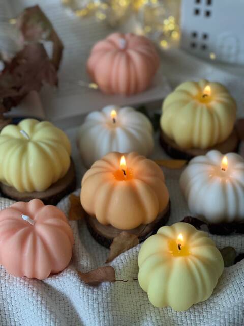 Pumpkin Scented Candle Autumn Decor, Soy Wax Candle - image 1