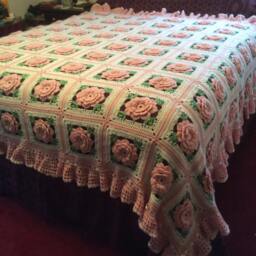 Crochet Pink Roses Afghan Handmade Ruffle Throw With Satin Bows - thumbnail 2