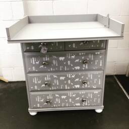 Beautiful Bespoke Nursery Baby Changing Unit Chest Of Drawers Woodland Fox - thumbnail 2