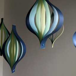 Mid Century Christmas Decorations, Northern Lights, Blue Green Yellow, Spinning, Large - thumbnail 2