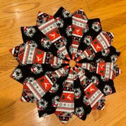 Christmas Tree Skirt, Table Top, Mini, Deer, Black, Red, White, Silver, Antlers - thumbnail 2
