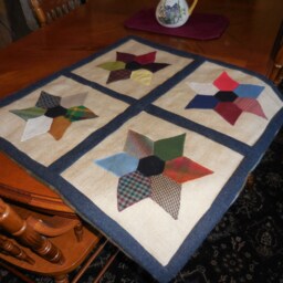 stars Table Topper Or Wall Hanging - thumbnail 3