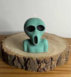 Alien Head Candle - Hand-Poured Soy Wax - Unique Space Gift, Ufo Lover Present, Sci-Fi Decor, Quirky Halloween Vegan Friendly - thumbnail 1