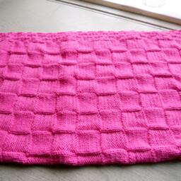 Hand Knitted Baby Blanket in Pink. It Also Comes A Variety Of Colors - thumbnail 2