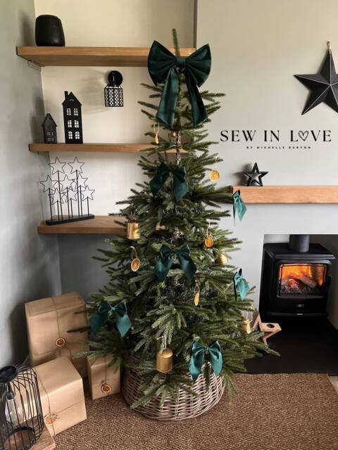 Luxury Handmade Green Velvet Christmas Tree Bow Collection - image 1