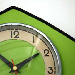 Retro Green Wall Clock - 31cm New Handmade Formica Atomic Style Mid Century Vintage French Gift Off The Clocks - thumbnail 3