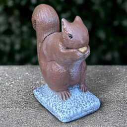 Concrete Squirrel Statue Stone With Nut Sculpture Cement Animal Ornament Christmas Gift Handmade Decor Yard Art - thumbnail 2