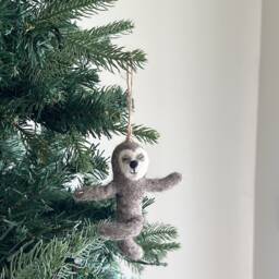 Felt Yoga Sloth Christmas Ornament, Needle Felted Biodegradable Ornaments, Tree Hanging Decoration, Fair Trade Ornament - thumbnail 3