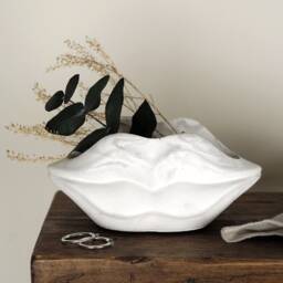 Handmade Concrete Lip Planter Marble Design, Desk Organiser - thumbnail 3
