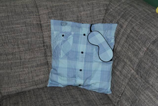 Cushion Cover Sleep Mask Gift Set Turquoise Black - image 1