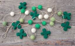 Shamrock Banner Lucky Clover Garland St. Patrick's Day Felt Banner Patty's Photo Prop Green Garlan Wall Decor Leaf Clover
