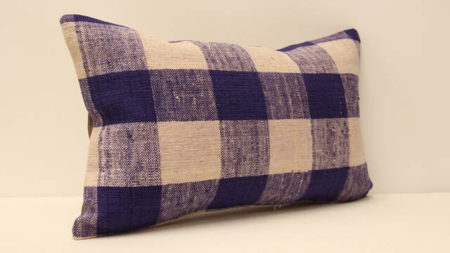 Vintage Turkish Kilim Lumbar Pillow Cover - 12x20 - image 1