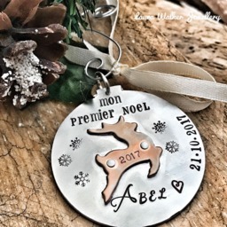 Personalized Christmas Tree Decoration, Family Ornament, Custom Reindeer Decoration - thumbnail 4