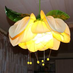 Yellow Gardenia Chandelier Lamp With 2 Green Leaves, Made Of Steel Wire & Fabric - thumbnail 2