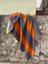 Handcrafted Vintage Kantha Quilt - Reversible Bohemian Blanket