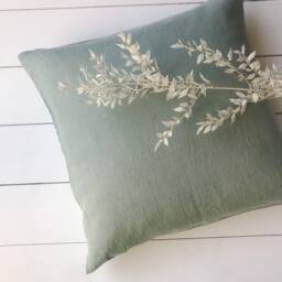 Set Of 2, 4, 6 Softened Linen Pillow Cases in Dusty Mint/Linen Throw Pillows Light Sage/Decorative Cases/ - thumbnail 3