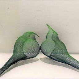 Set Of 2 Wire Mesh Bird Sculptures, Wall Art Decor - thumbnail 3