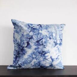 Shibori Indigo Pillow Cover, Tie Dye Pillowcase , Hand Dyed , House Warming /Wedding Gift , Cotton.45x45cm(18x18In - thumbnail 2