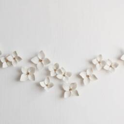 Wall Decor Of 14 White Porcelain & 24K Gold Hydrangeas - thumbnail 3