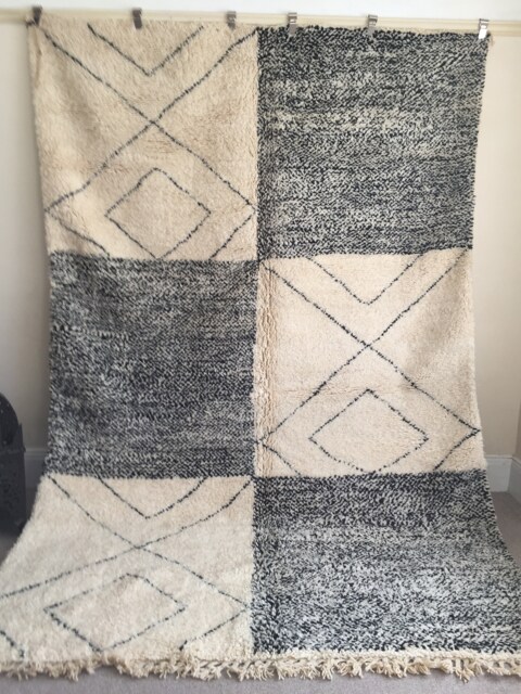 Beni Ourain Rug - Moroccan Handwoven Vintage Rug, Pure Wool, Ivory With Black Marks/210 X 310 cm 6.88 10.17 Ft /Code411 - image 1