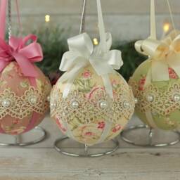 Shabby Chic Xmas Baubles, Christmas Tree Decorations Handmade, Lace Ornament Gift Set - thumbnail 2