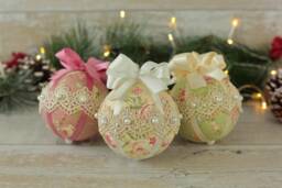 Shabby Chic Xmas Baubles, Christmas Tree Decorations Handmade, Lace Ornament Gift Set