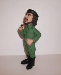 Che Guevara Figurine - Iconic Revolutionary Doll , Miniature Sculpture, Hand Made Polymer Clay Figurine, Home Decor - thumbnail 3