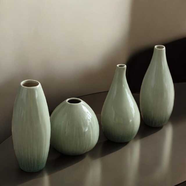 Minimalist Ceramic Vase, Modern Home Decor, Elegant Flower Holder, Table Accent, Simple Design, Contemporary Style, Gift Idea - image 1
