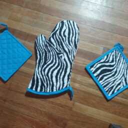 Zebra Print, Oven Mitt & Pot Holders, Contrast Bright Blue - thumbnail 2