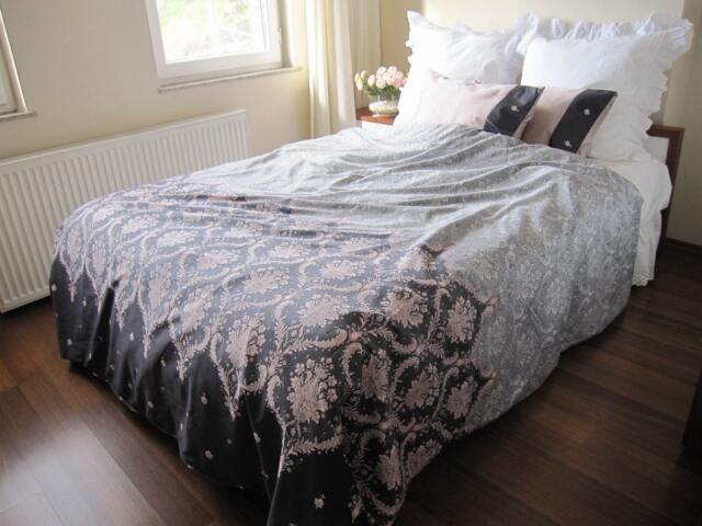 Pink & Gray Damask Duvet Cover - Twin Xl Cotton Sateen Dorm Bedding - image 1