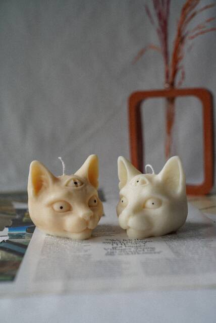 Evil Eye Cat Candle Halloween Soy Wax Home Decor - image 1