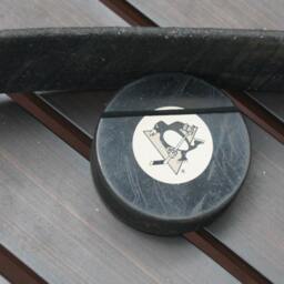 Penguins Stick & Puck Business Card Holder - thumbnail 2